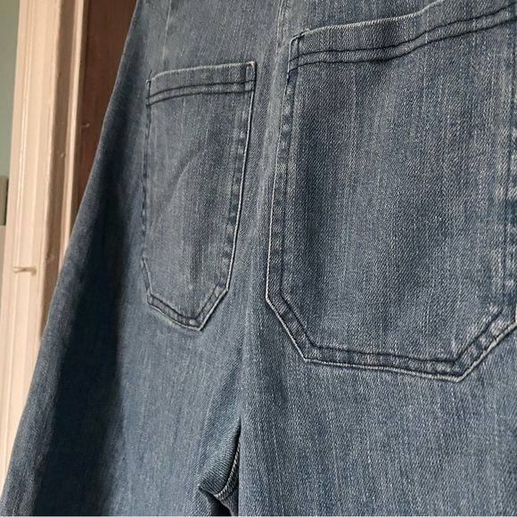 Loup Simone Jean - Picture 3 of 4